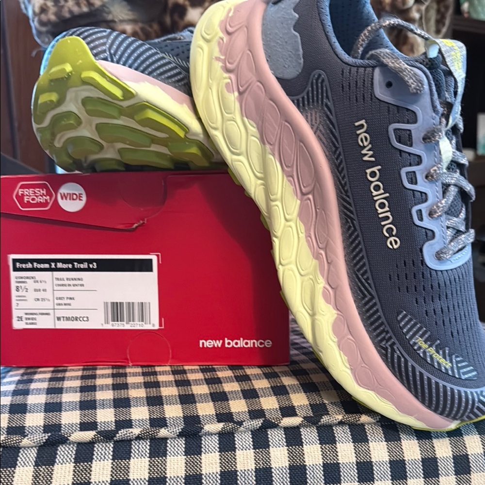 New Balance Women's Fresh Foam X More Trail v3 NWB size 8.5 Wide